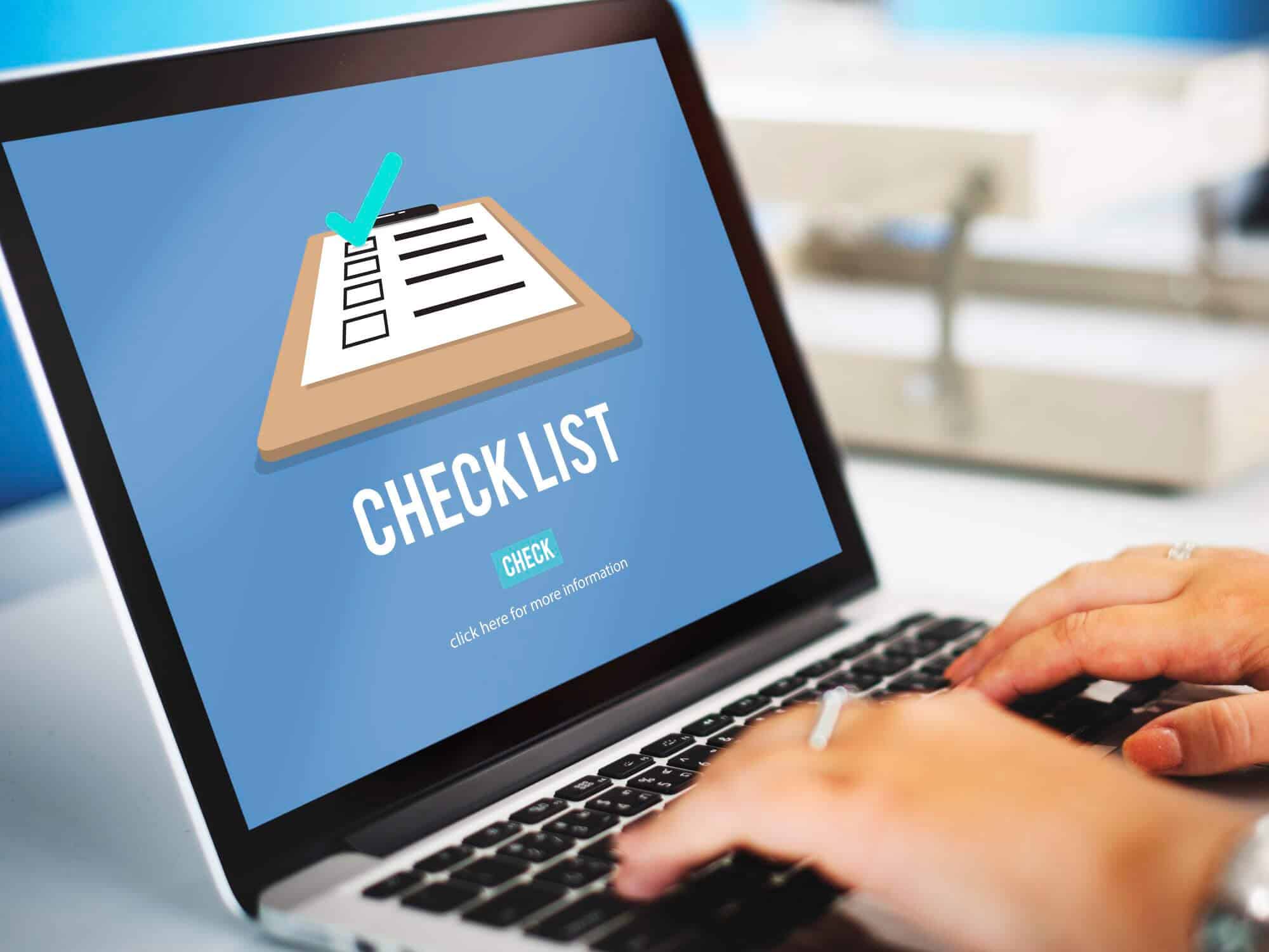 checklist on the laptop